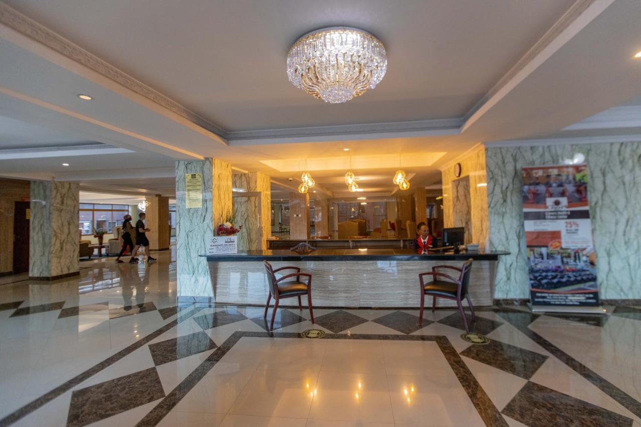 The Luke Hotel Cravers Thika Экстерьер фото