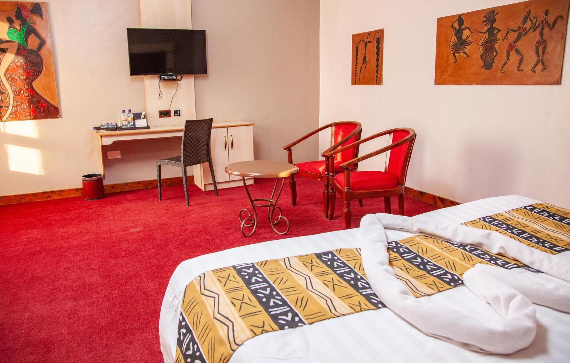 The Luke Hotel Cravers Thika Экстерьер фото